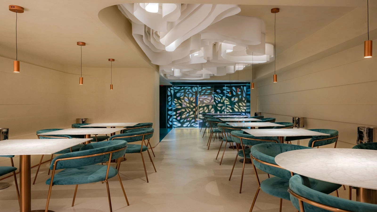 Pininfarina Architecture signs the interiors of The Italian Club Seafood Wine Bar in Hong Kong - Pininfarina
